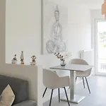 Buddha - Stadtnah, Balkon, Parkplatz, E-ladestation Fuer Autos & Fahrraeder, Fitnessstudio Koblenz (Rhineland-Palatinate)