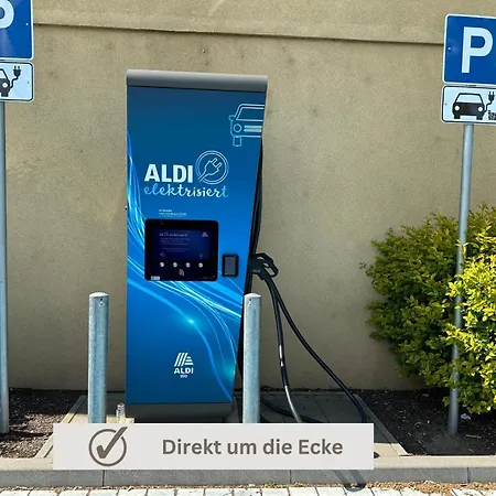 아파트 Buddha - Stadtnah, Balkon, Parkplatz, E-ladestation Fuer Autos & Fahrraeder, Fitnessstudio