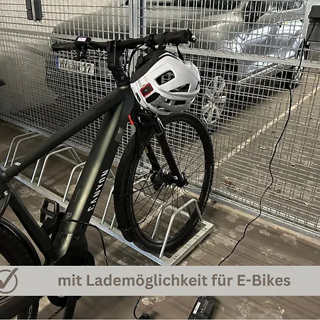 Buddha - Stadtnah, Balkon, Parkplatz, E-ladestation Fuer Autos & Fahrraeder, Fitnessstudio Koblenz (Rhineland-Palatinate)