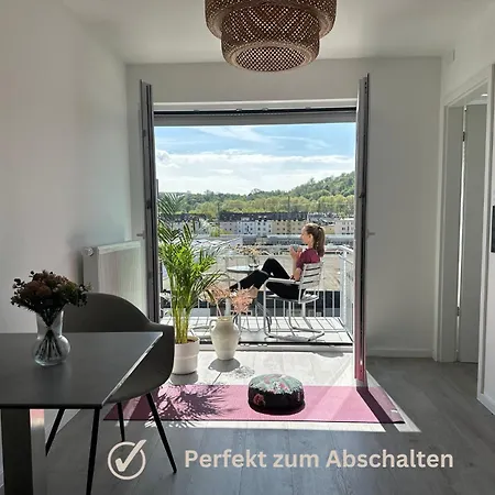 Appartement Buddha - Stadtnah, Balkon, Parkplatz, E-ladestation Fuer Autos & Fahrraeder, Fitnessstudio