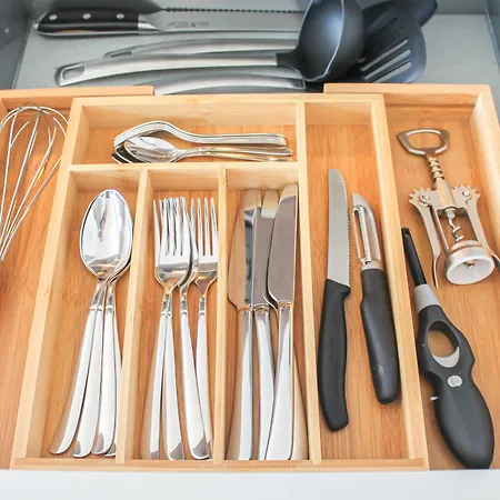 아파트 Buddha - Stadtnah, Balkon, Parkplatz, E-ladestation Fuer Autos & Fahrraeder, Fitnessstudio 코블렌츠